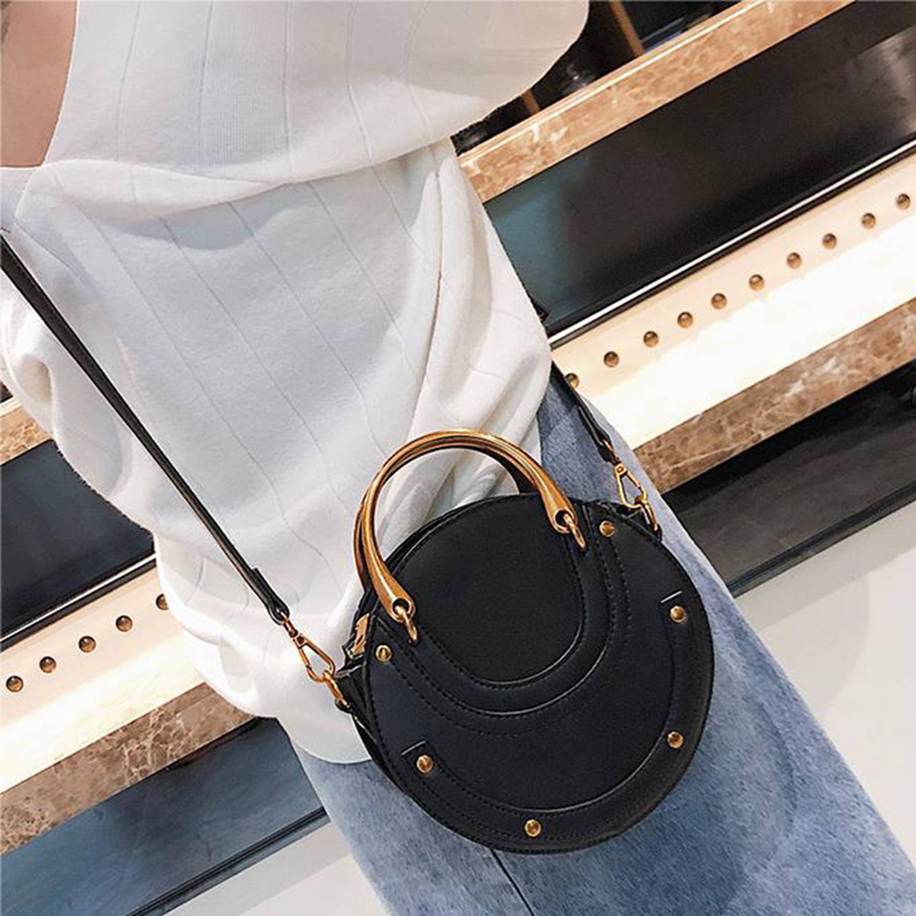 Pu Vintage round Frosted Cross-body bag 1