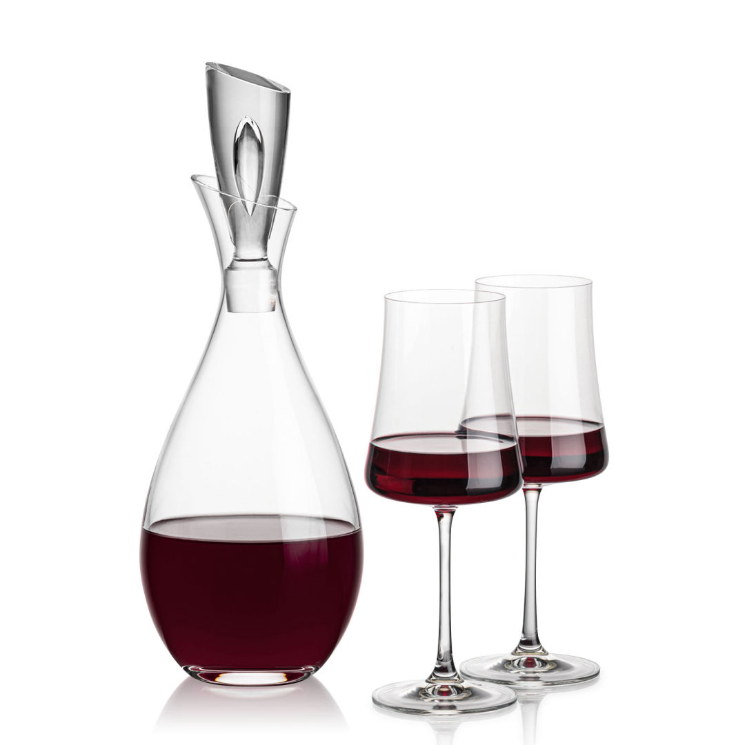 Juliette Decanter & Dakota Wine 2