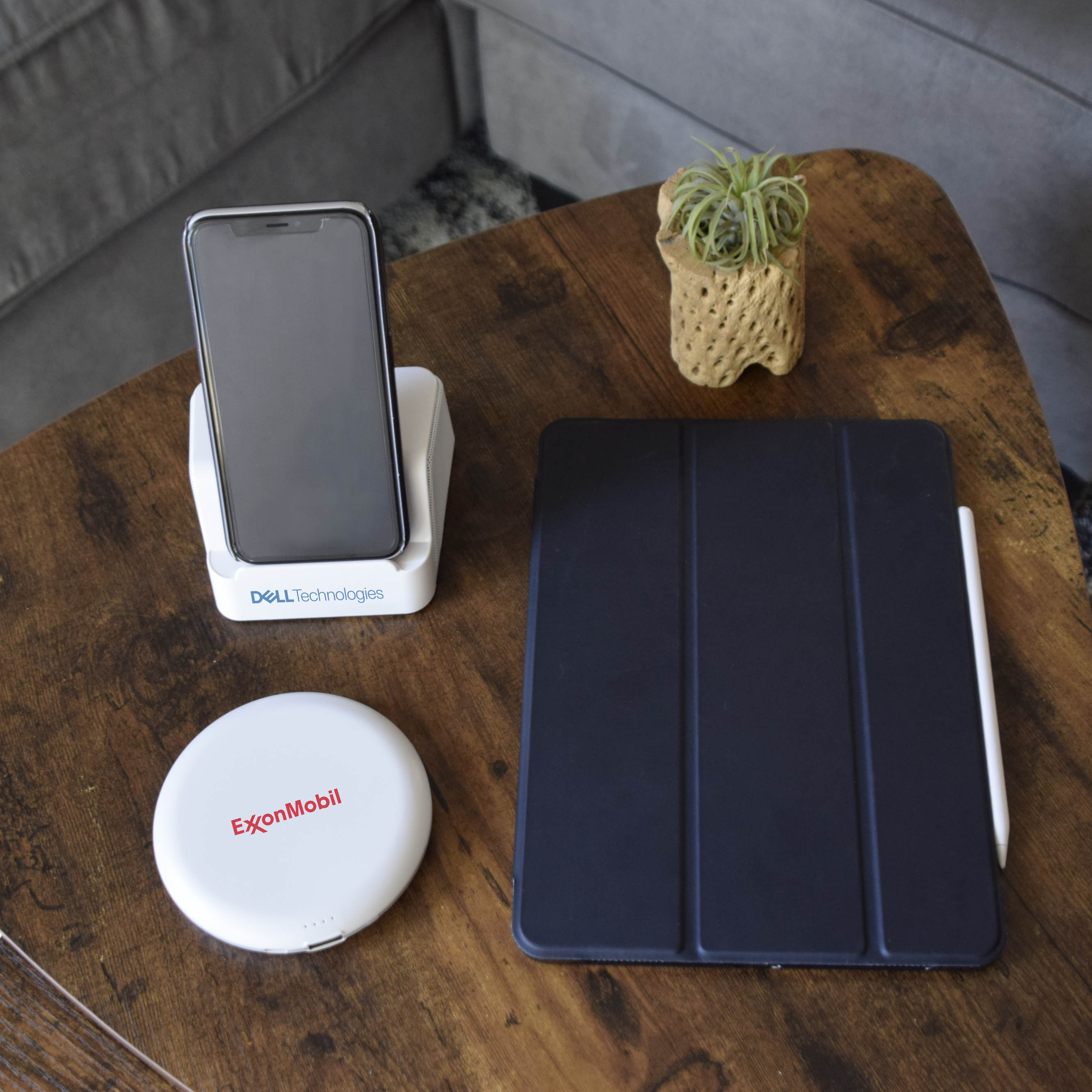 5000 mAh Qi Wireless Power Bank 4