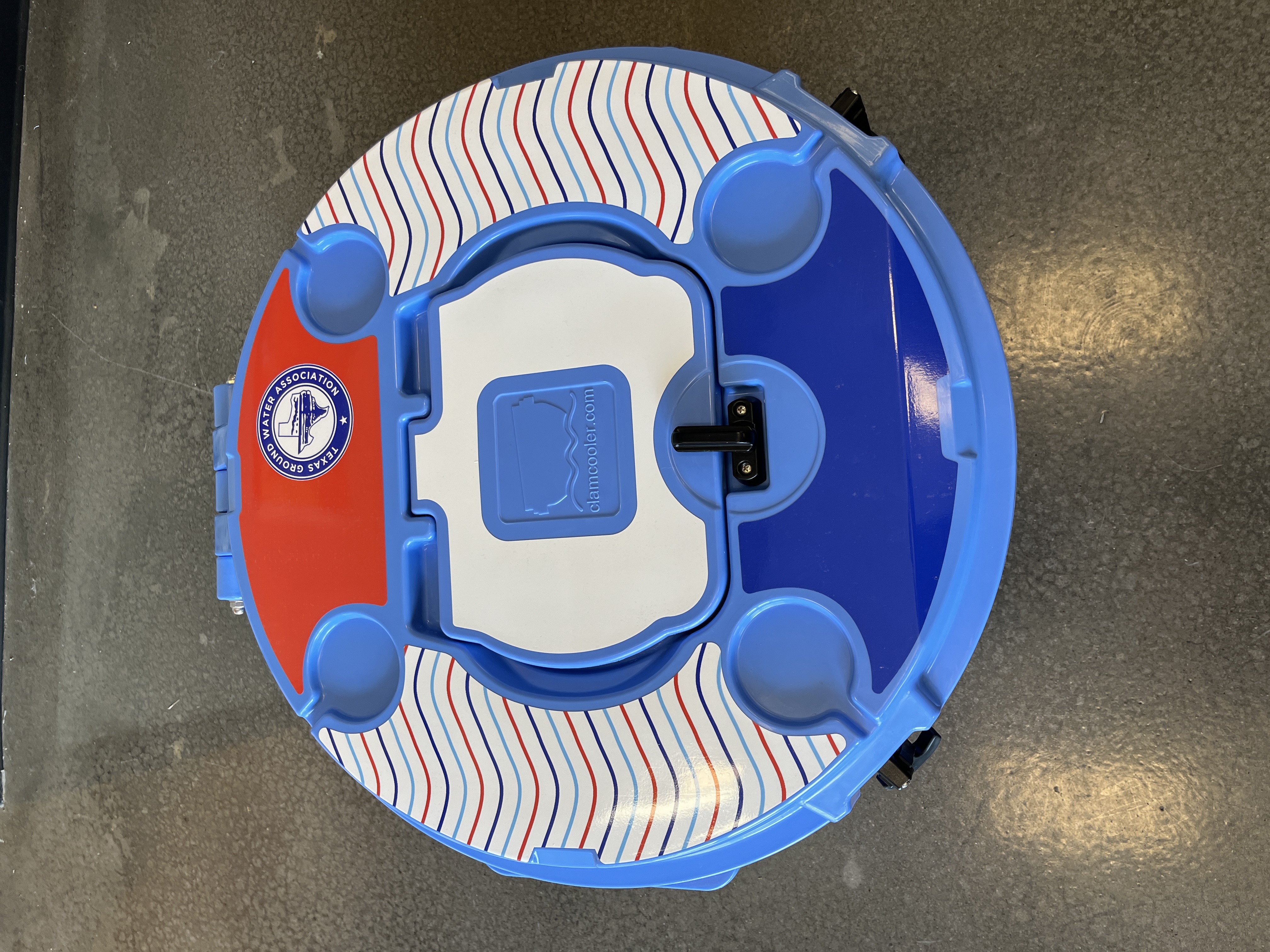 Clam Cooler- Blue 4