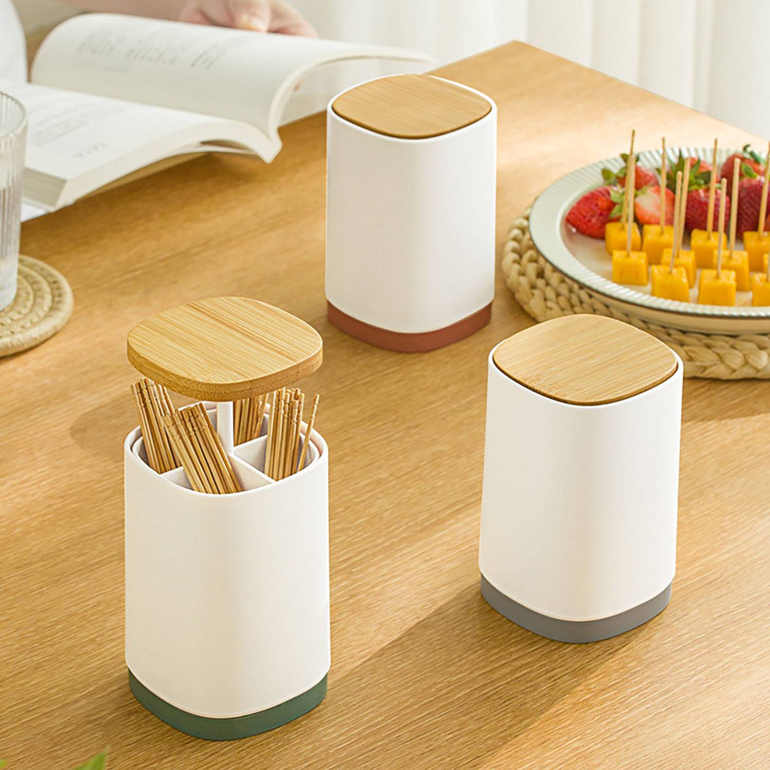 Dust-Proof Cotton Bud and Toothpick Holder 2