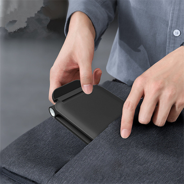 Foldable Fast Charger for Mobile and Watchers 3