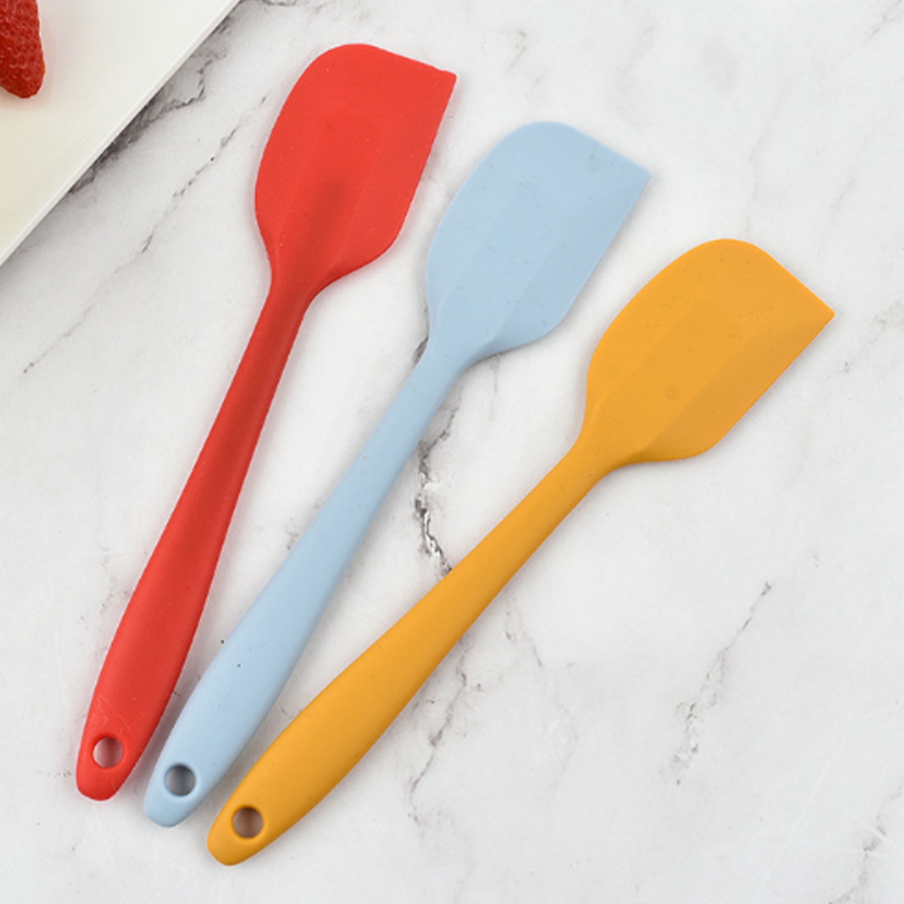 Heat-Resistant Silicone Spatula 3