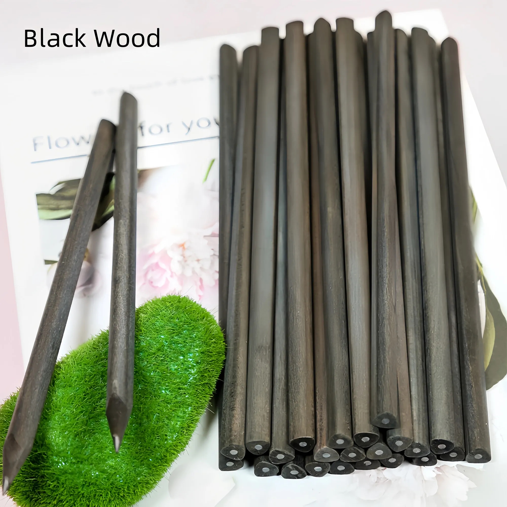 Double-Ended Wood Meeting Pencil For Professional Sketching 2