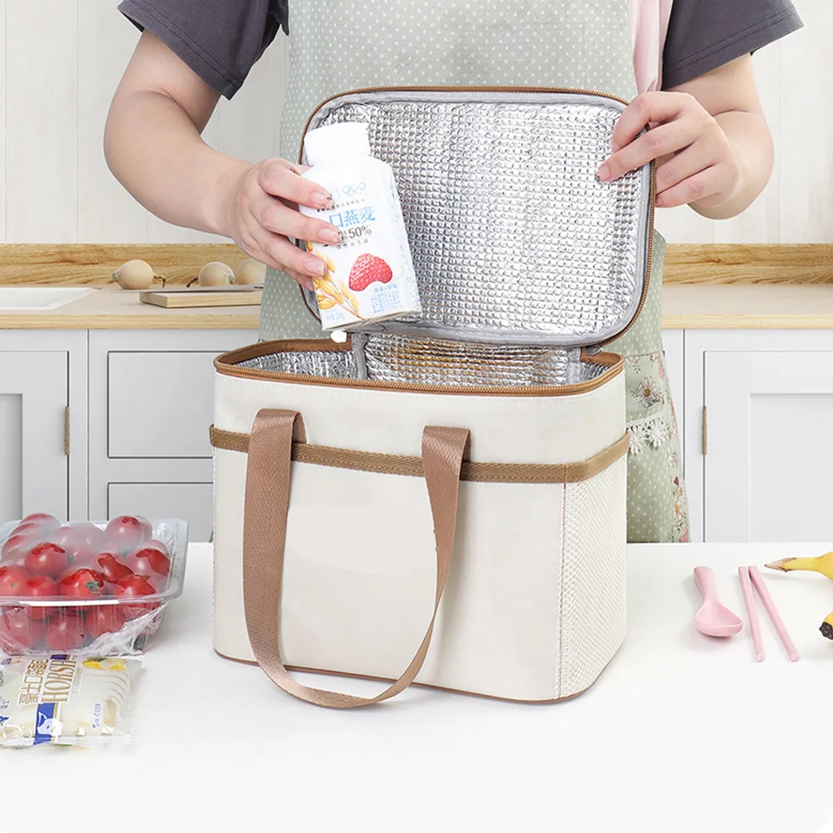 Insulated PEVA Lunch Tote With Water-Resistant Fabric 3