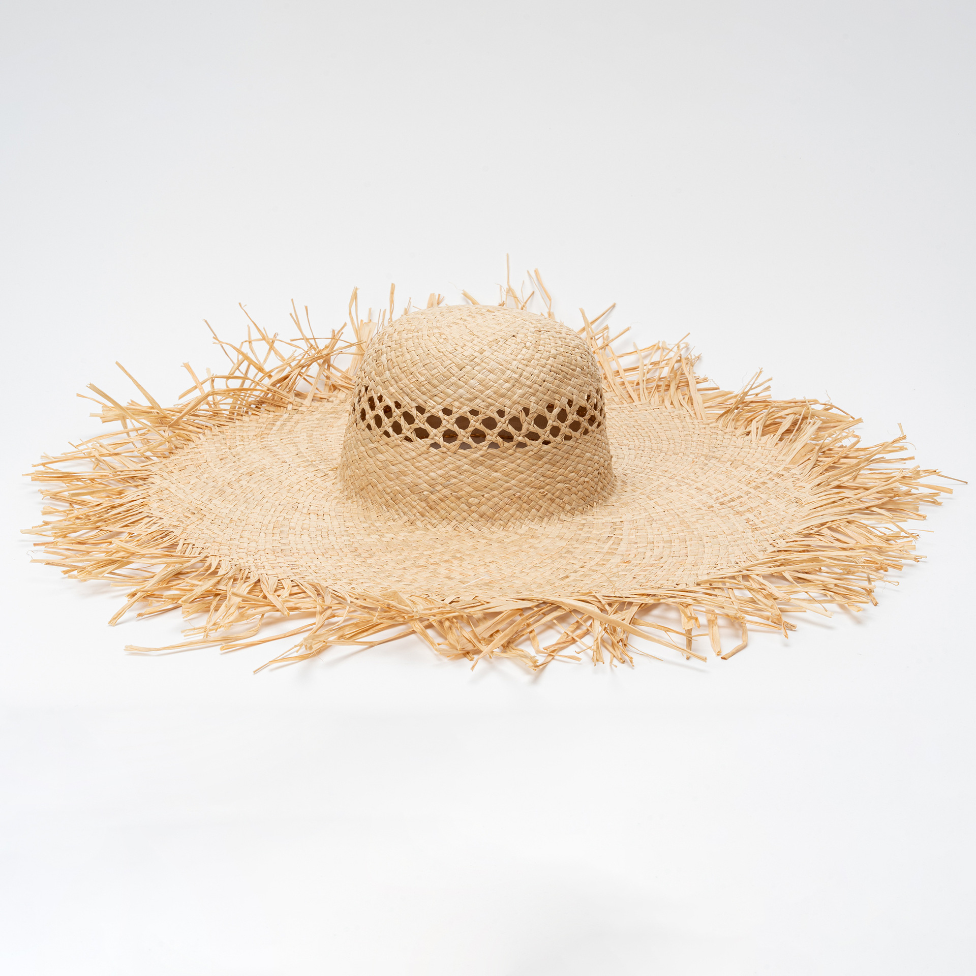 19" Artisanal Handcrafted Raffia Sun Hat W/ Wide Brim 1