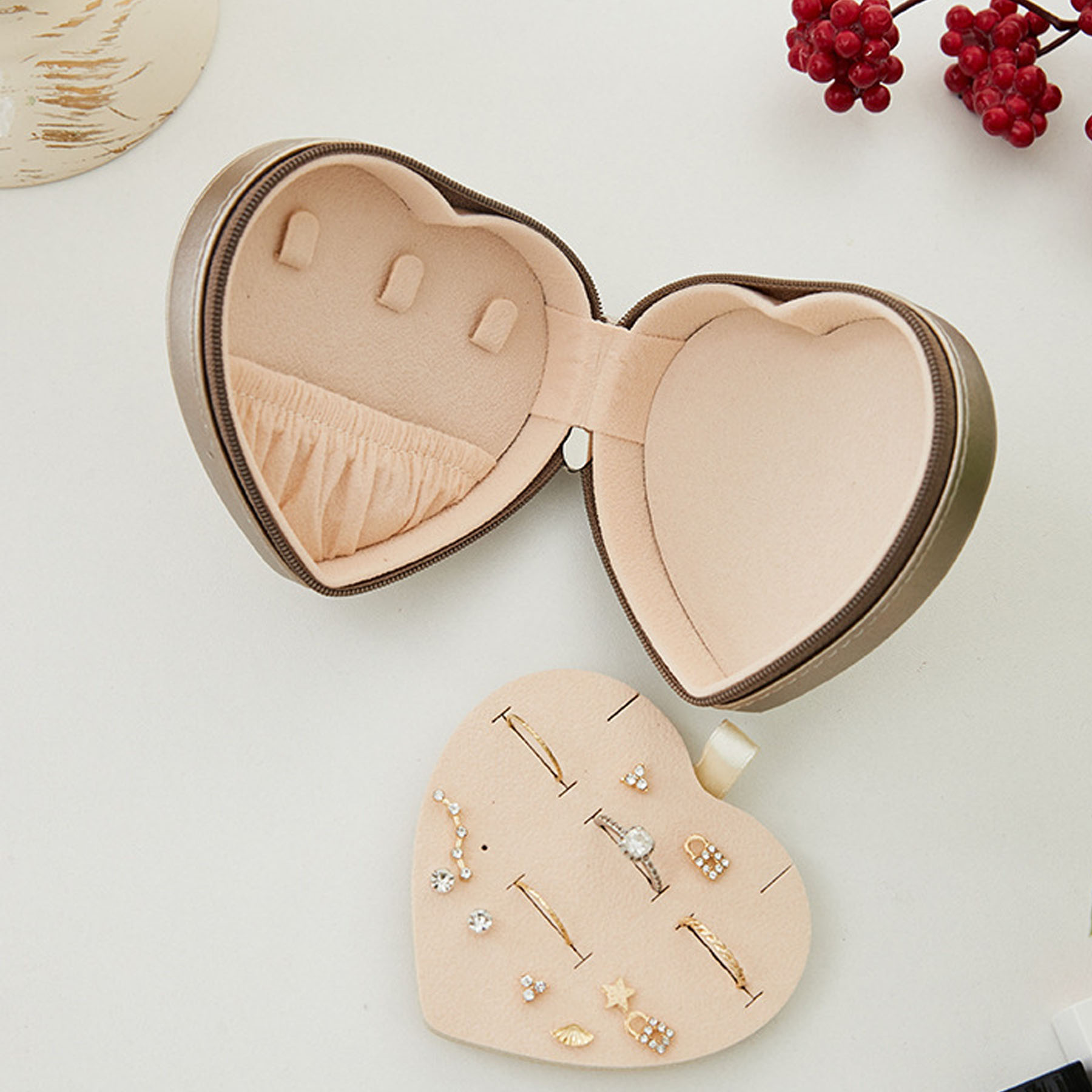 Compact Heart-Shaped Jewelry Box 4