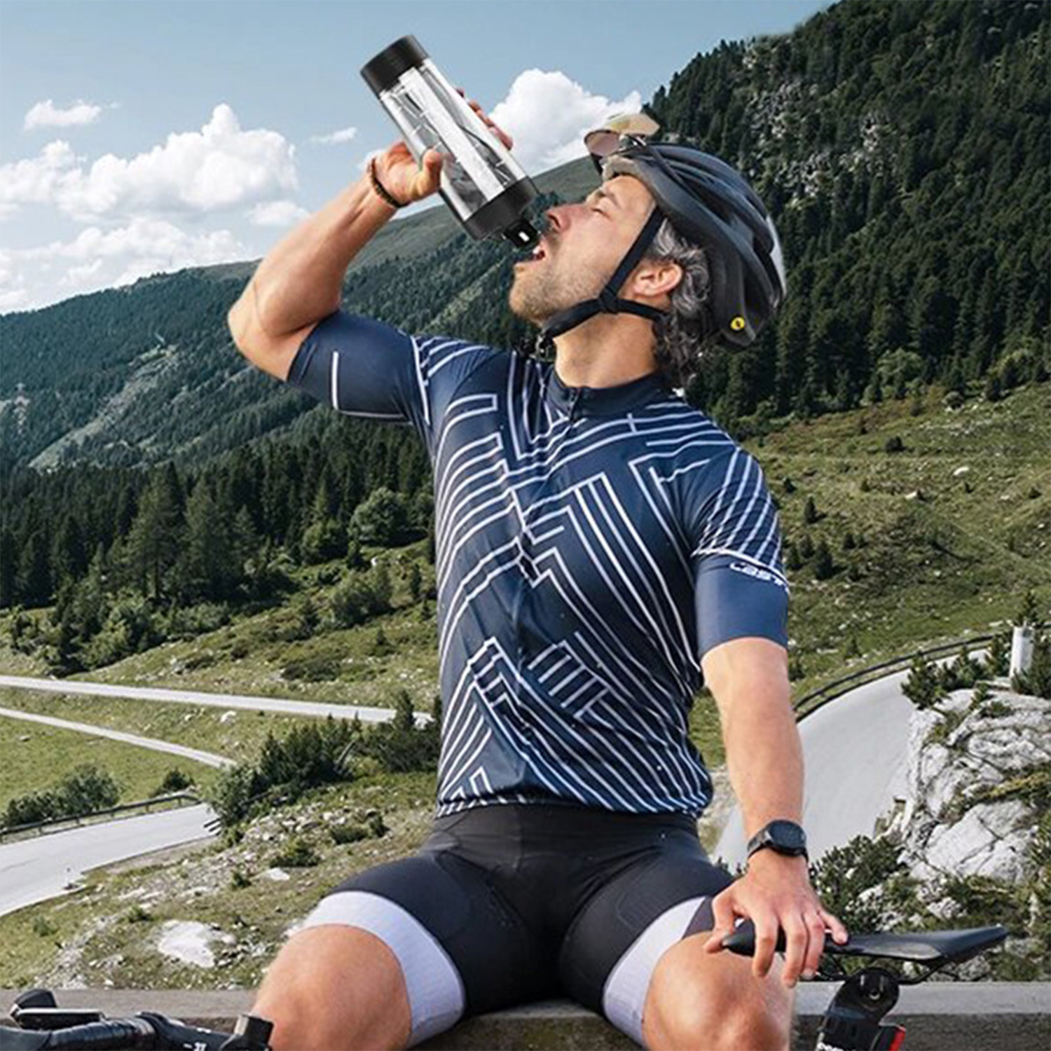 20oz Automatic charging model electric shaker bottle 5