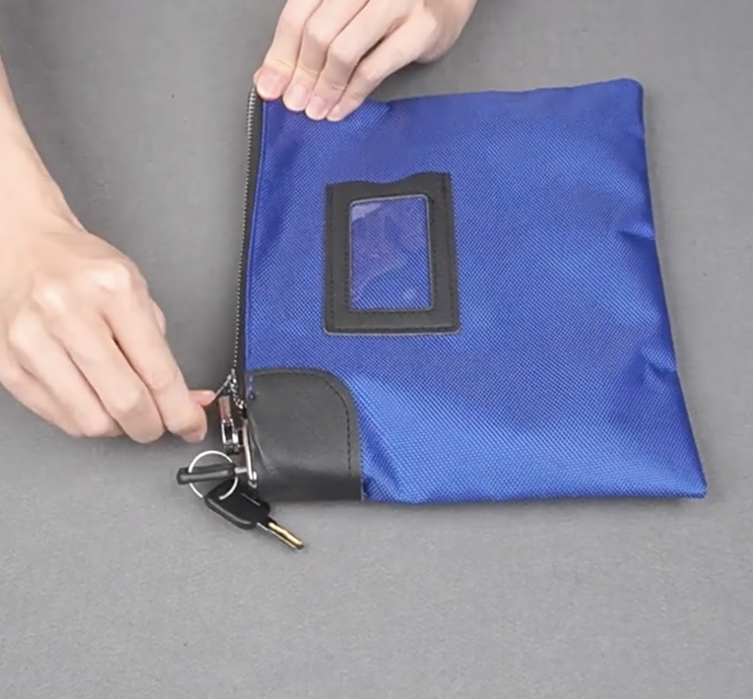 Master Lock Money Bag with Key Lock 14