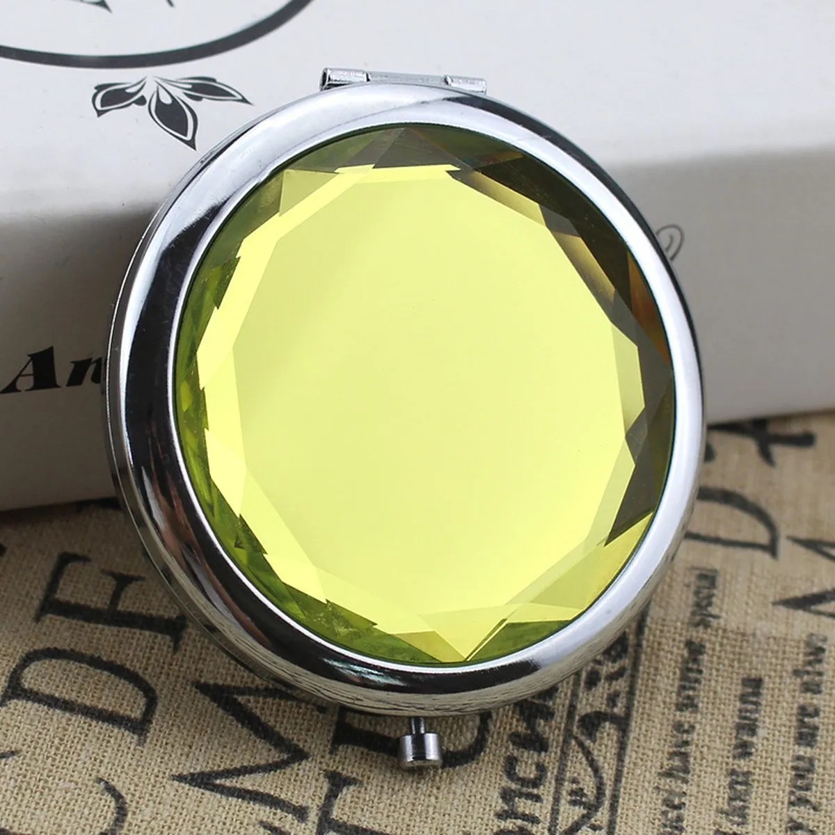Foldable Crystal Make-up Mirror 5