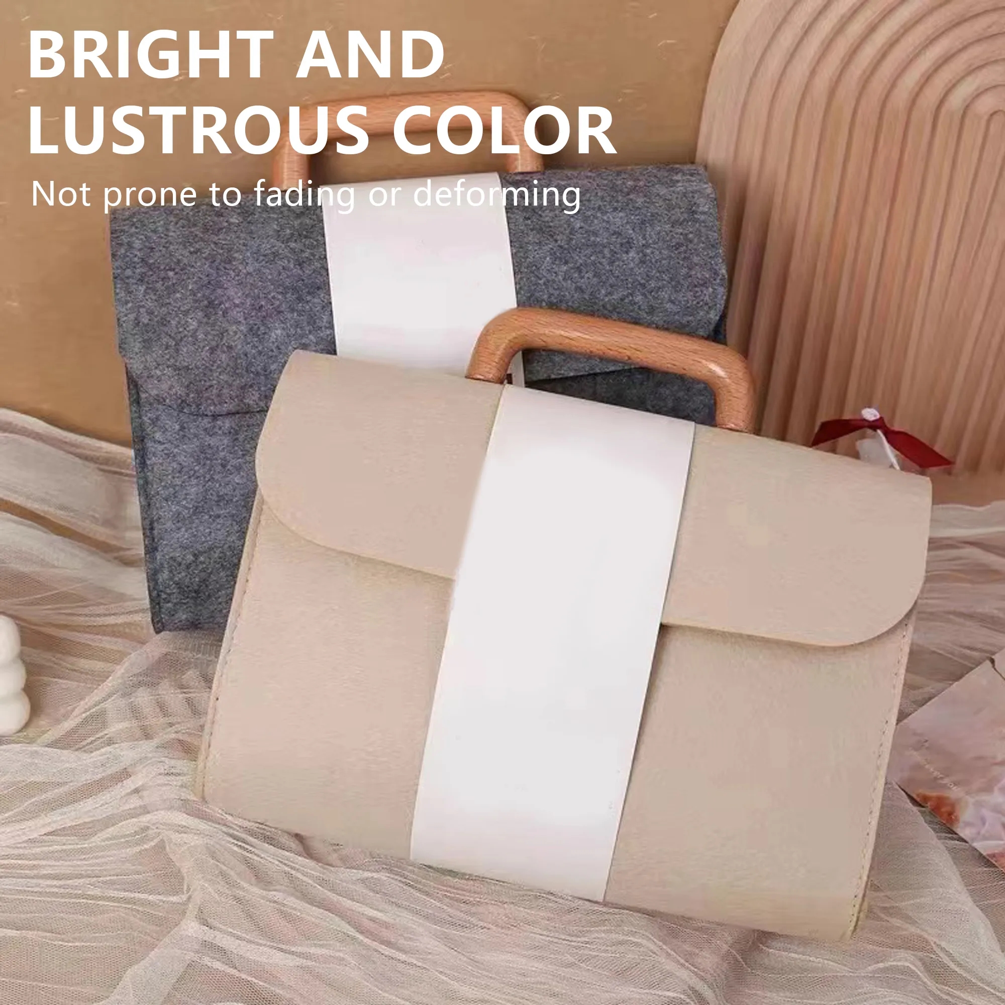 Felt Tote Bag With Wooden Handles 4