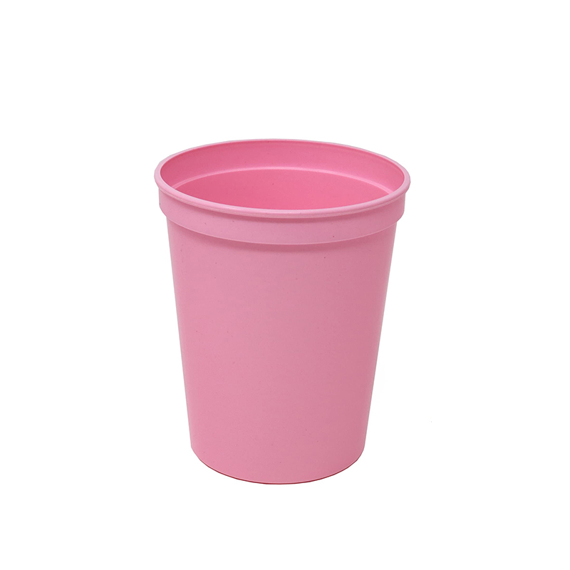 8 oz. Christmas Party Cup 4