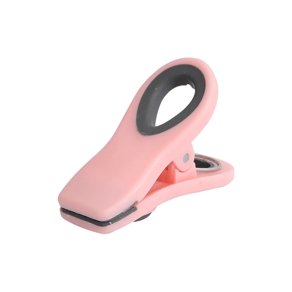 Magnetic Sealing Clip 6
