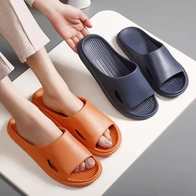 Universal Slipper Sandals 13