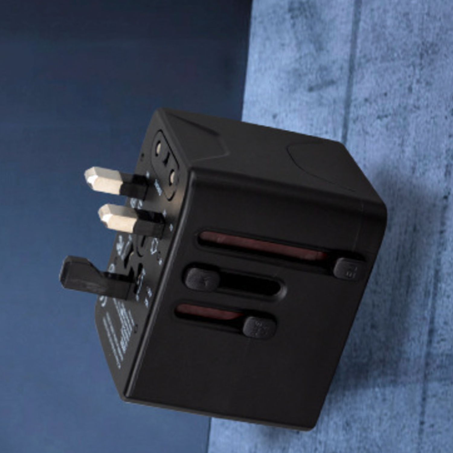 Multifunctional Travel Adapters Are Available Worldwide 1