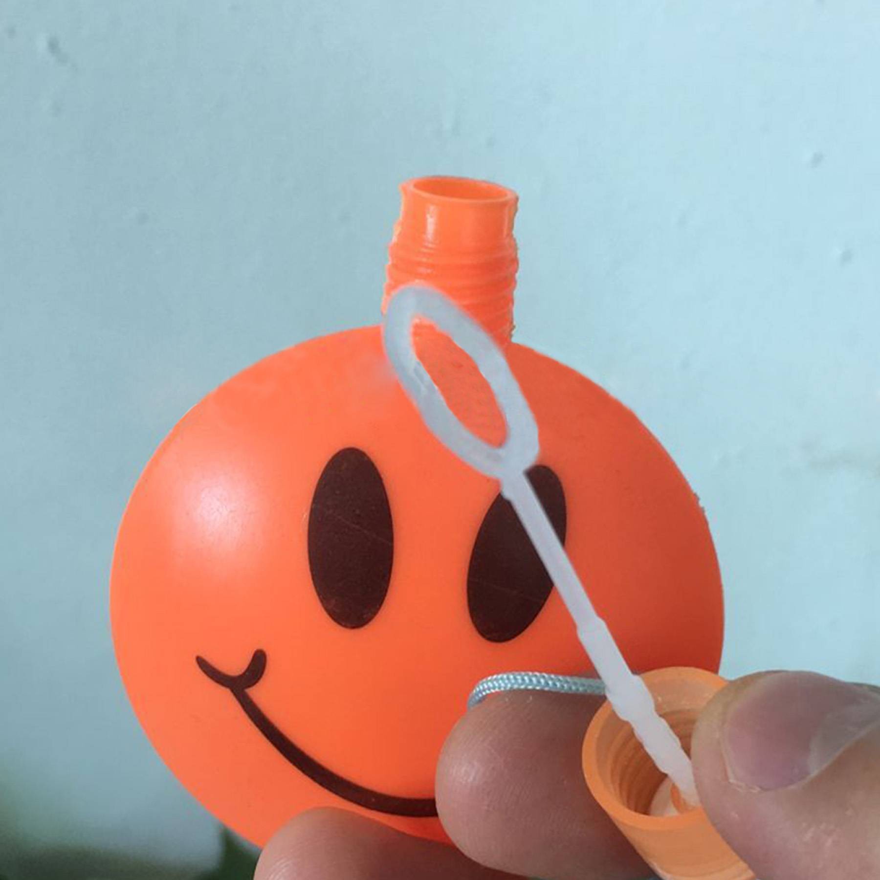 Oblate bubble blowing toy 6