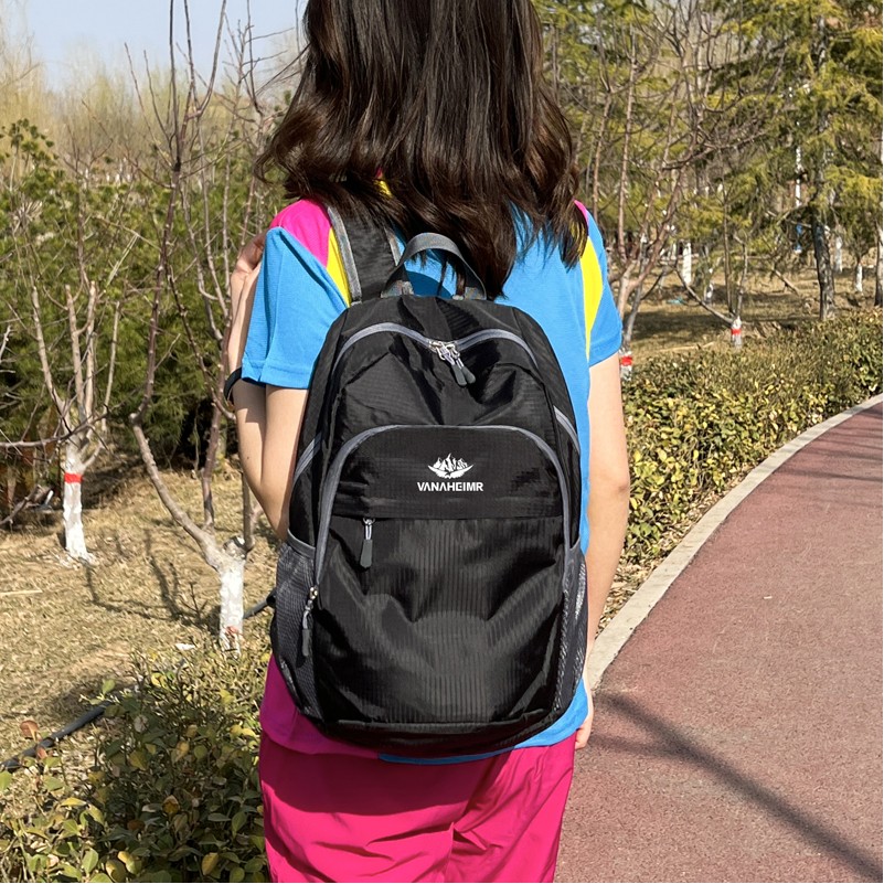 Outdoor Folding Backpack Lightweight Packable Backpack Travel Hiking Daypack Small Casual Foldable 2