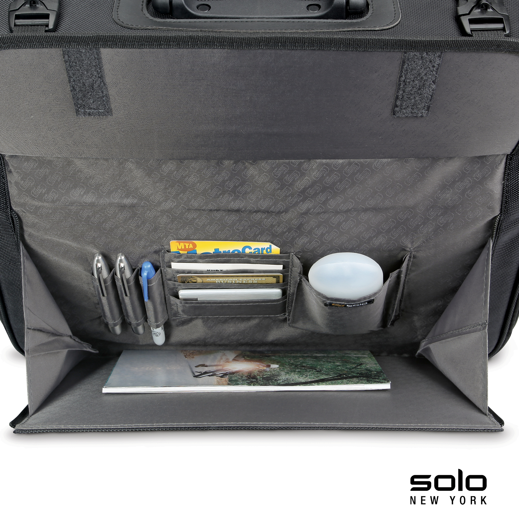 Solo New York Morgan Rolling Catalog Case 16