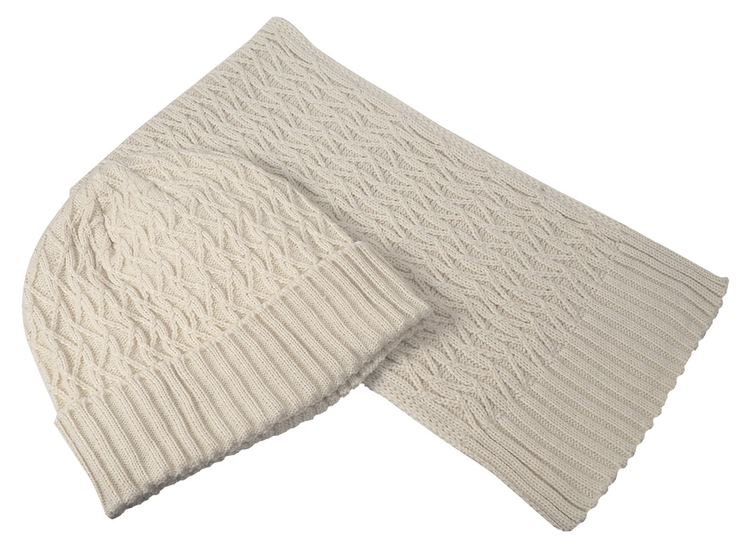 Deluxe Beanie & Scarf Set 9