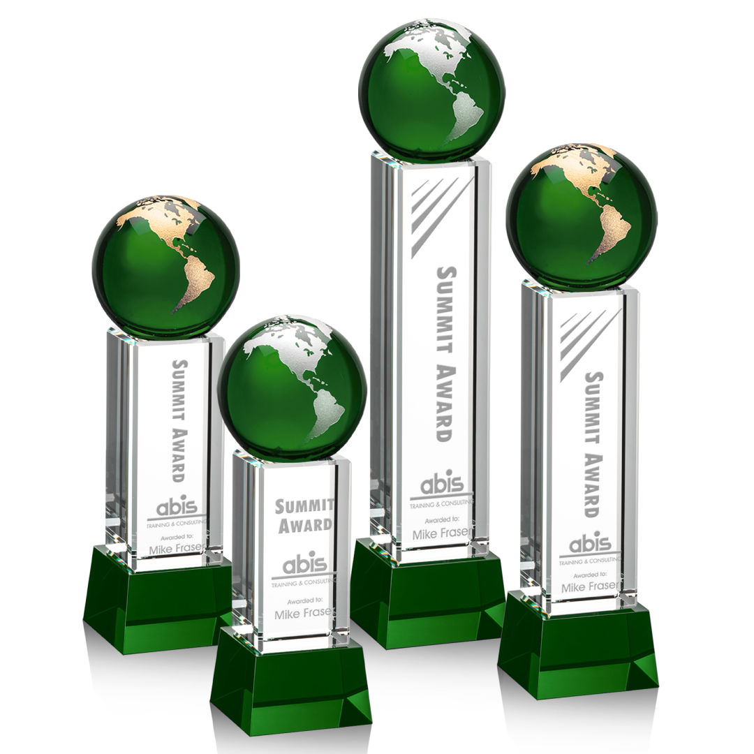 Luz Globe Award on Base - Green/Gold
