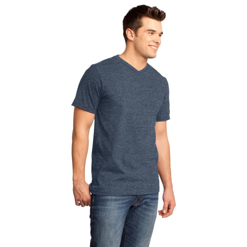 District Very Important Tee V-Neck. 16