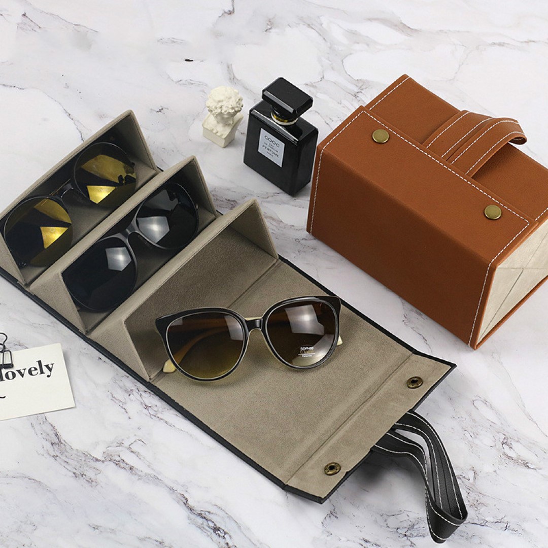 Multifunctional Manual Glasses Case 16