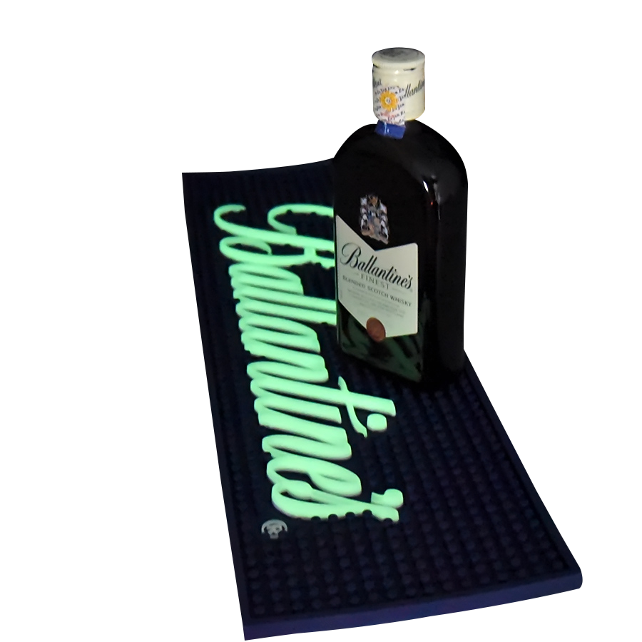 LED + Dark Glow Bar Service Mat 11