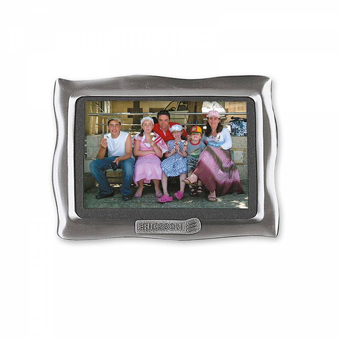 Horizontal Photo Frame with Custom Emblem (5"x 7" Photo)