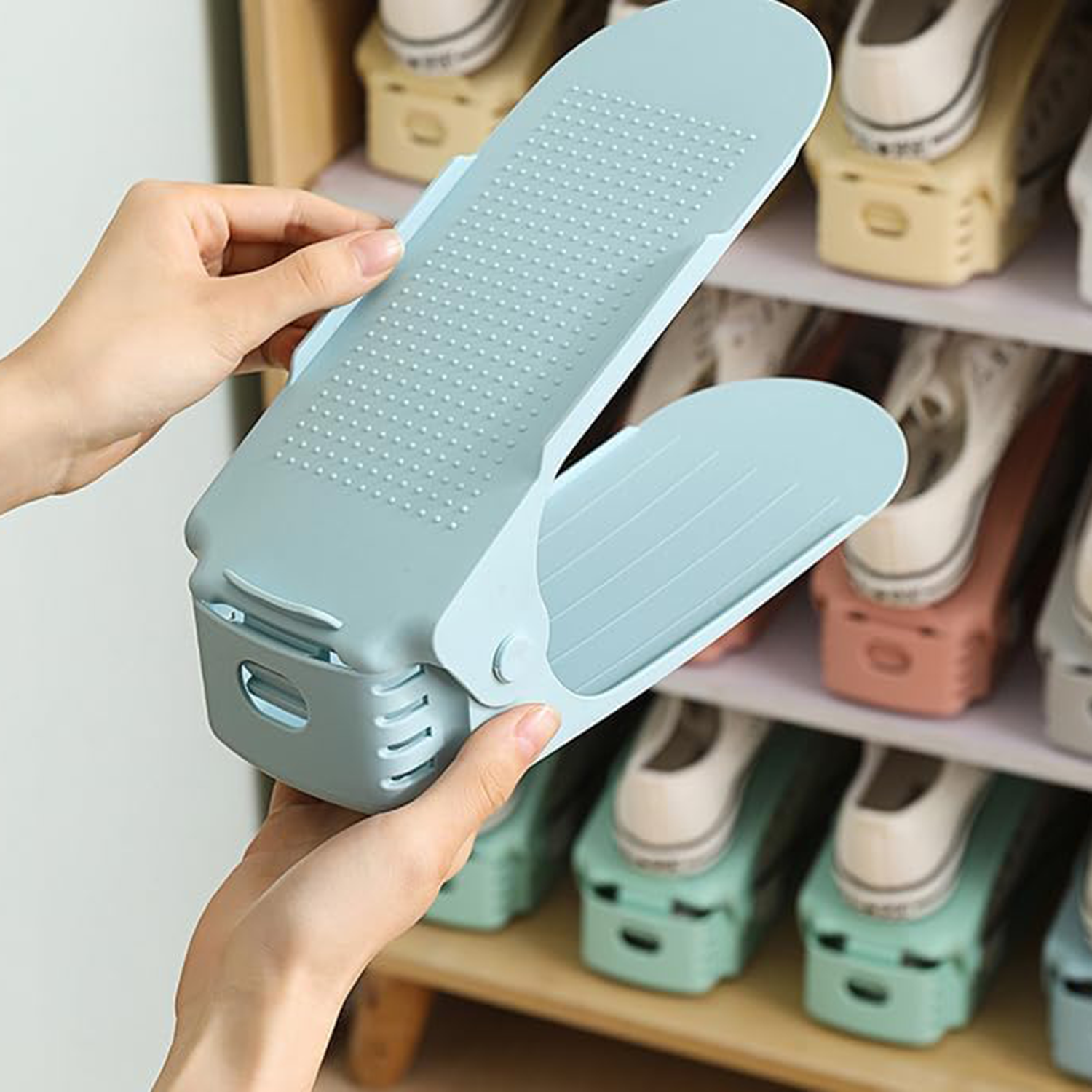 Space-Saving Adjustable Shoe Racks 3