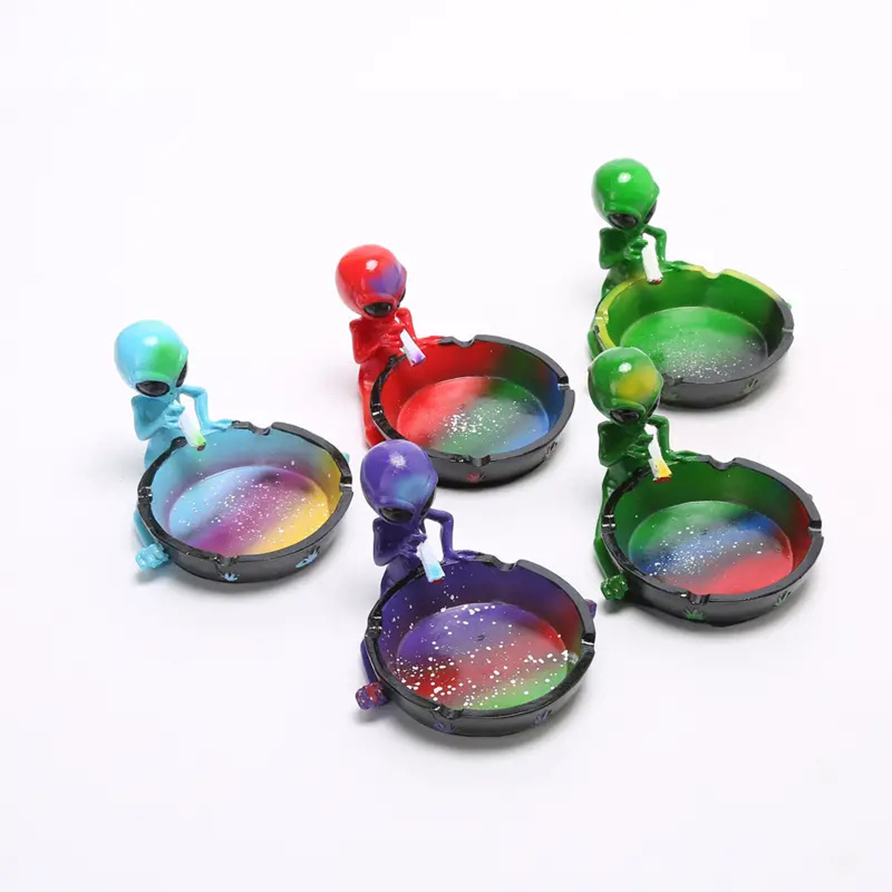 Hand-Painted Resin Decorative Ashtray 3