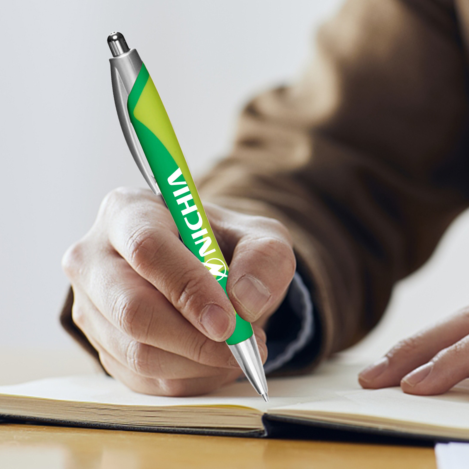 Alfio Groovy Plastic Pens 7