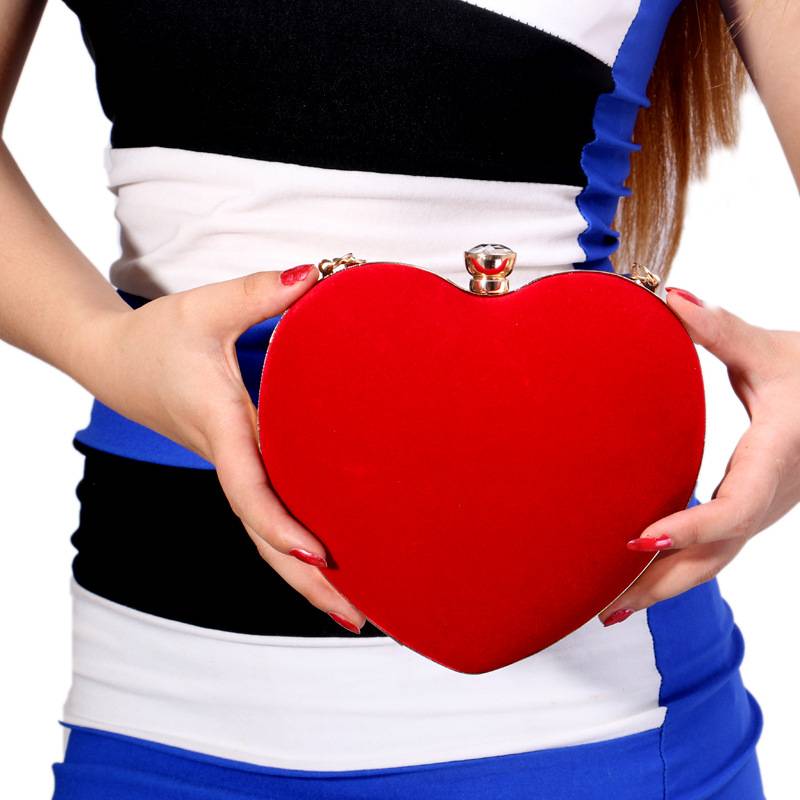 Red velvet heart-shaped chain crossbody shoulder bag handbag 3