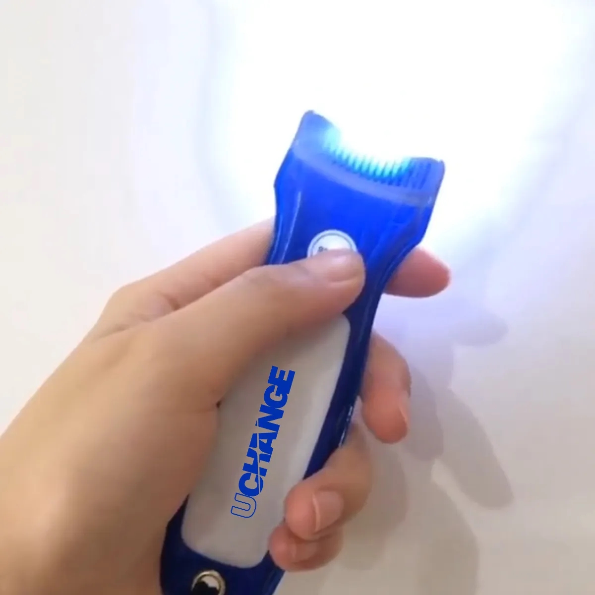 Portable Lint Remover With Lanyard 7
