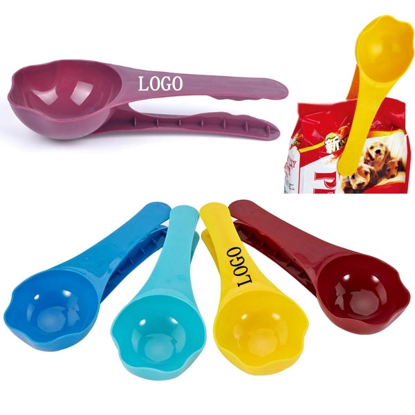 Pet Food Scoop and Clip 3