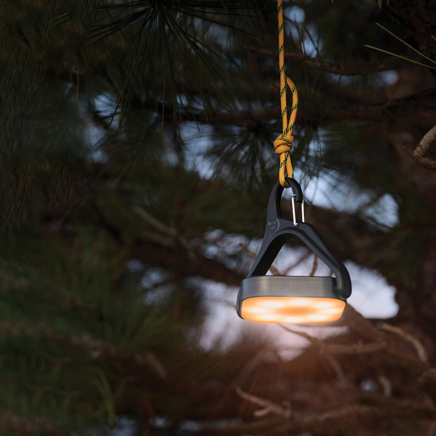 NITE IZE® RADIANT® REVOLVE™ RECHARGEABLE SOLAR LANTERN 10