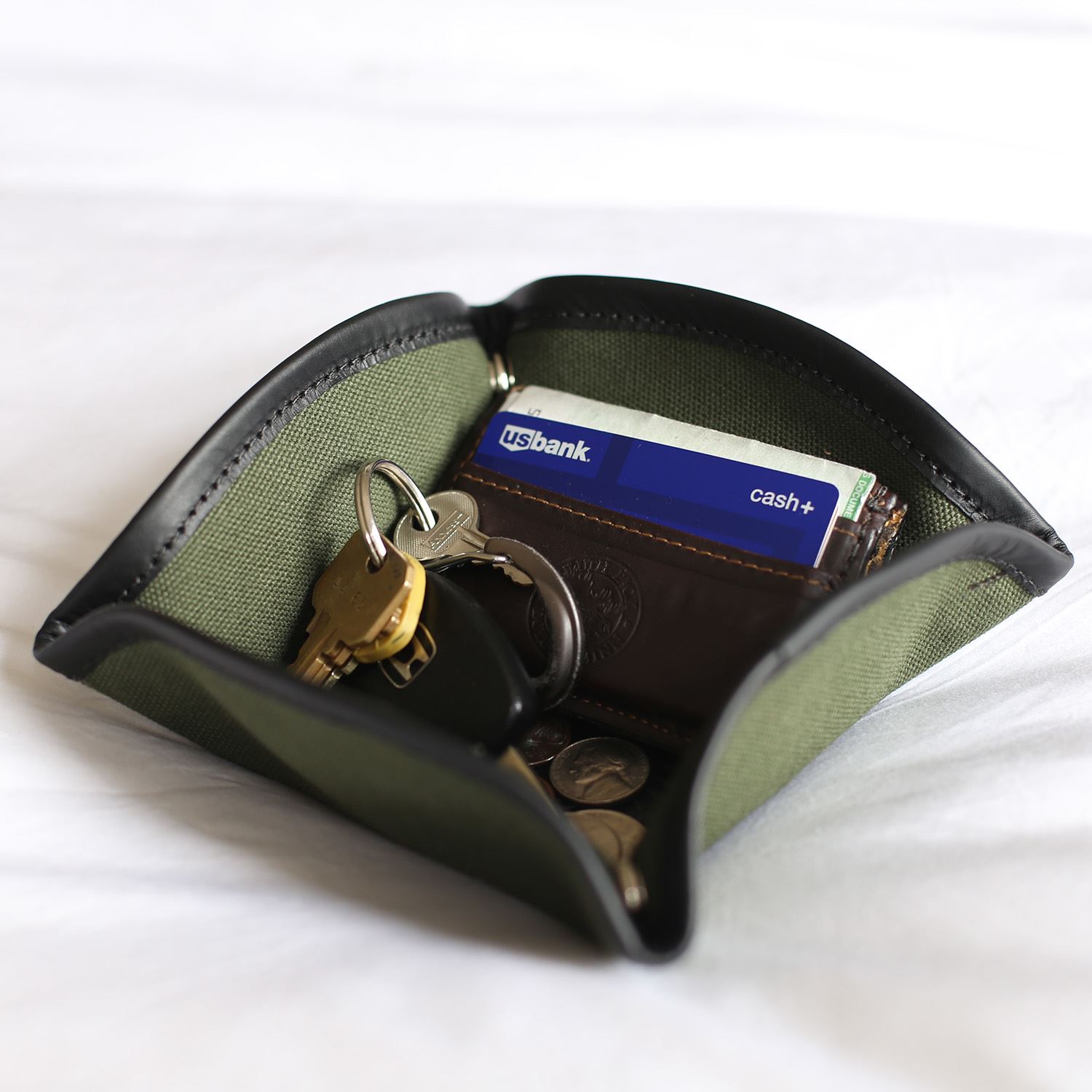 Duluth Pack™ Canvas Travel Valet 3