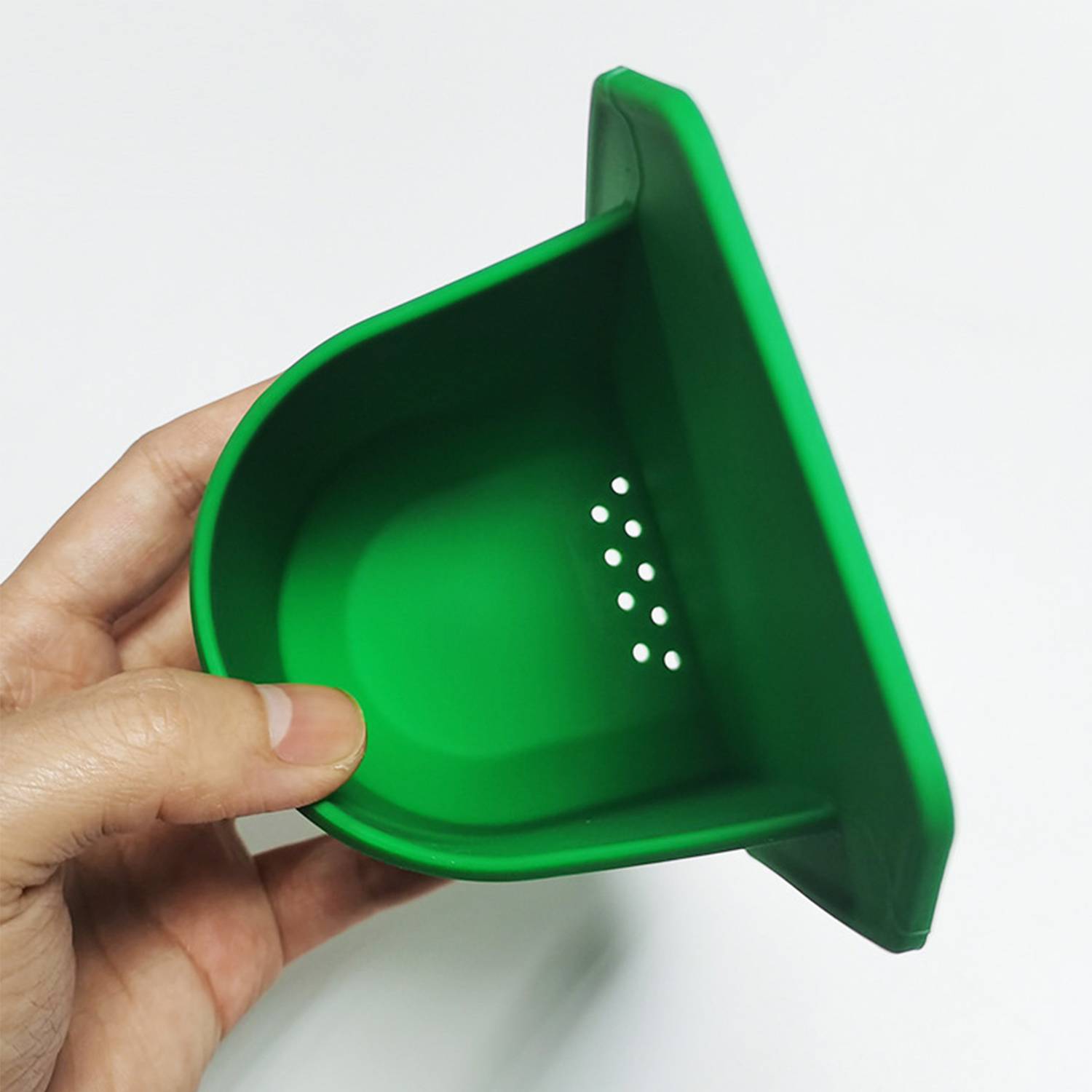 Wall-Mounted Silicone Can Holder 3