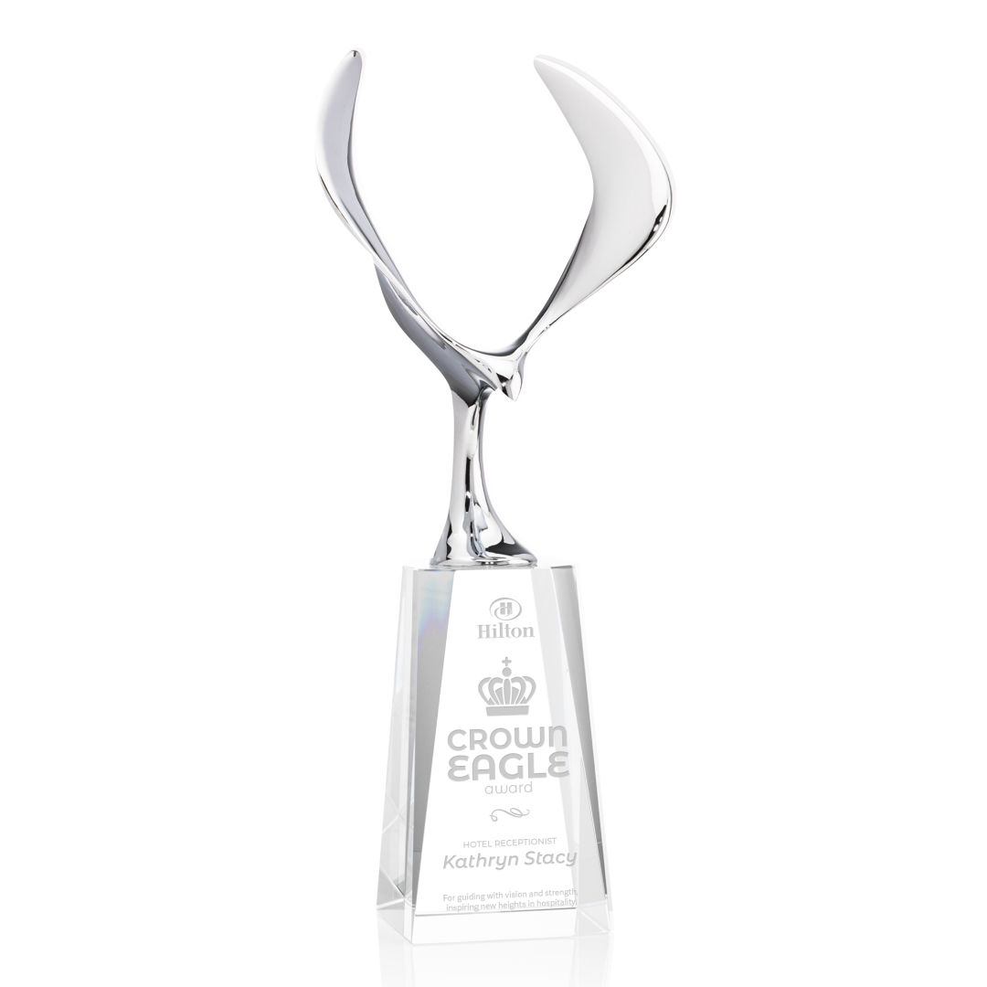 Maverick Eagle Award on Cairns Base - Clear 8
