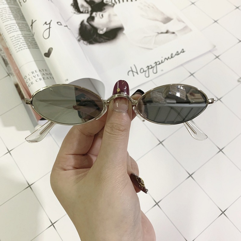 Vintage Oval Sunglasses 16