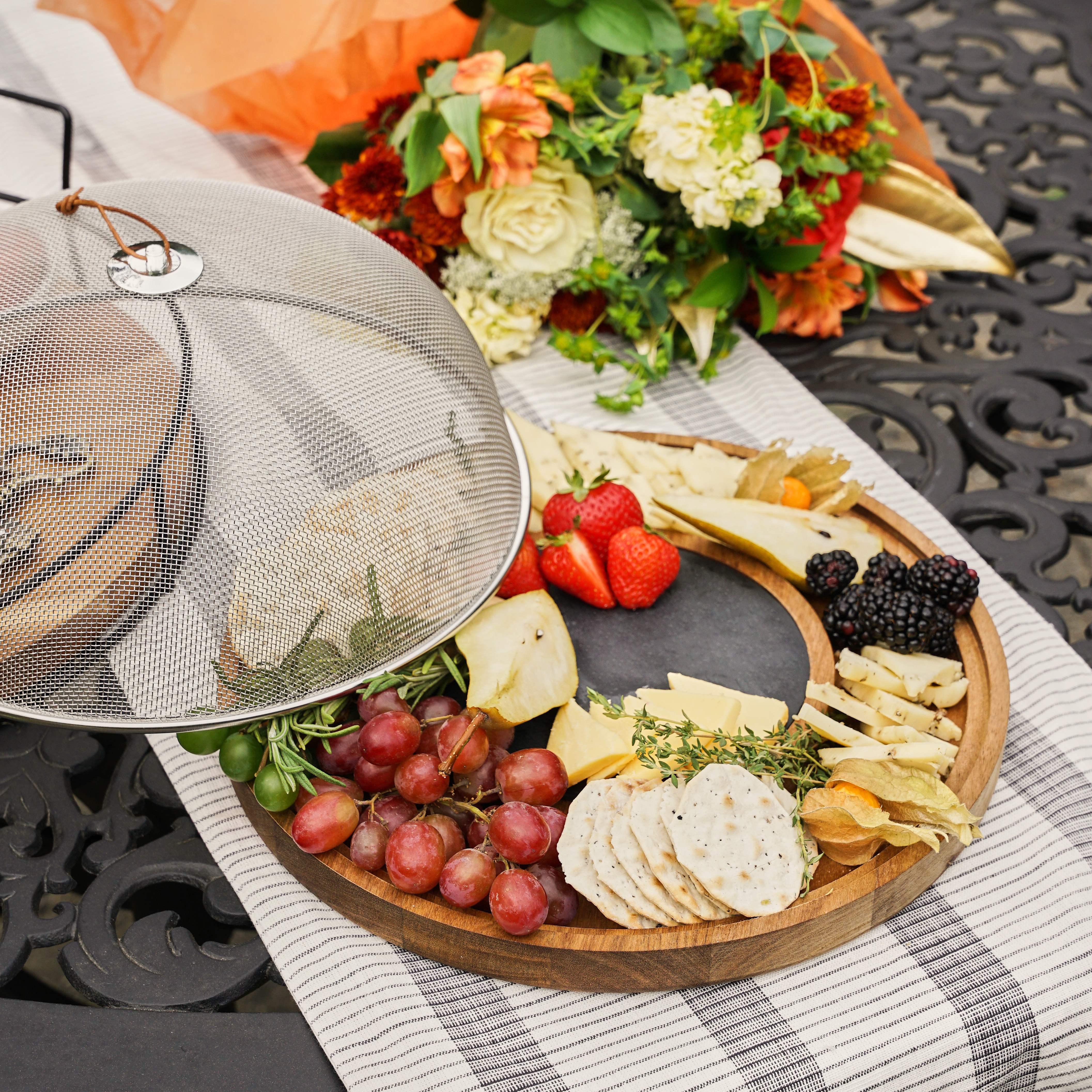 Twine Living® Modern Manor Slate & Acacia Cheese Board Dome 4