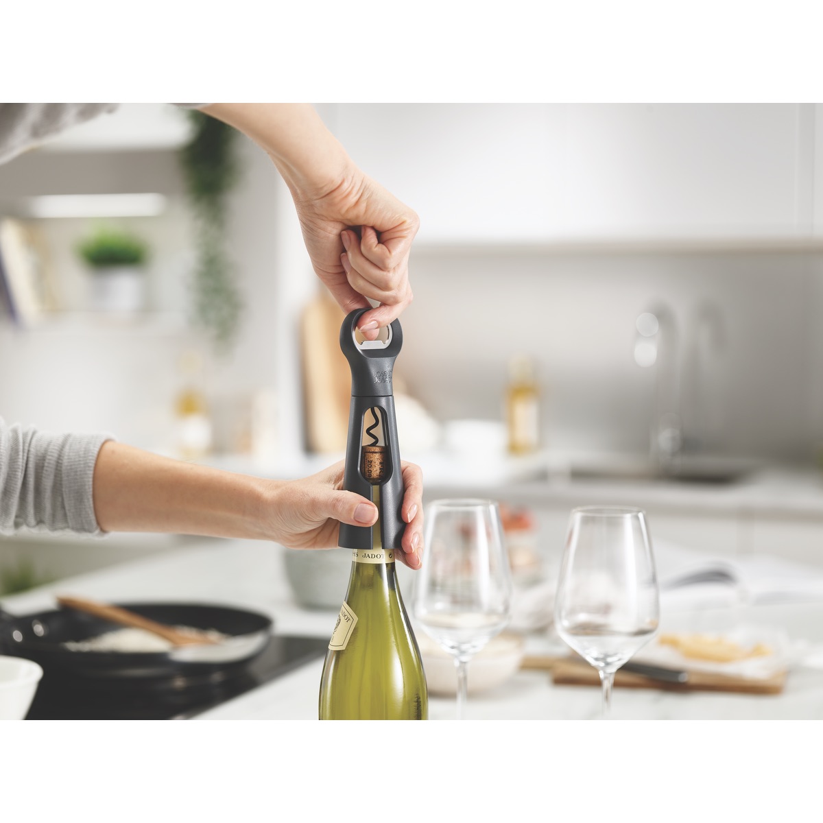 Joseph Joseph® BarStar 3-in-1 Gray Corkscrew 7