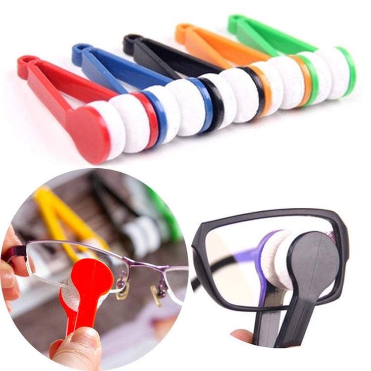 Mini Eyeglass Microfiber Cleaner 1