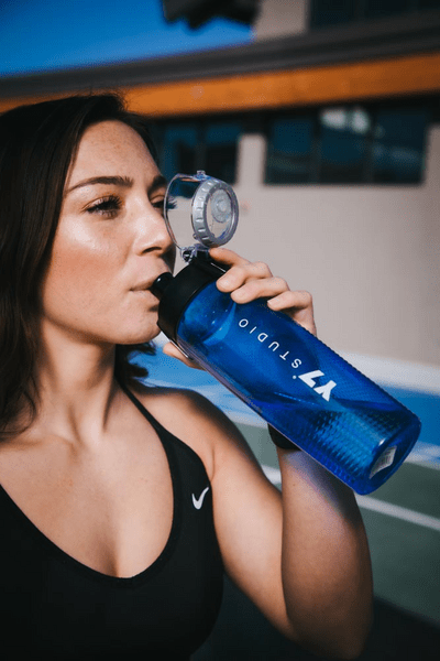 24 oz. Thermos® Hydration Bottle Made with Tritan™ and Rotating Intake Meter 40