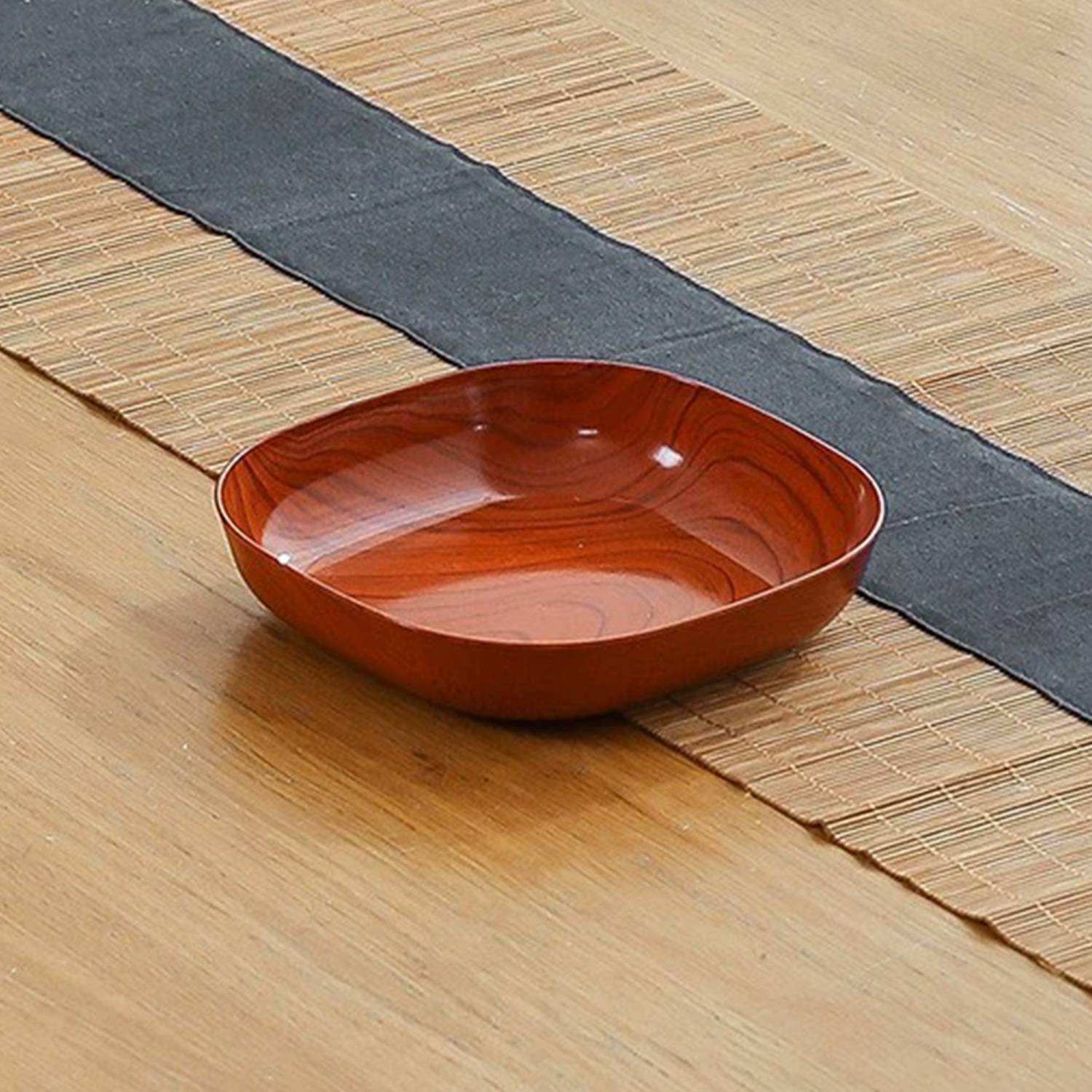 5.5 & 8 IN Faux Wood Grain Plastic Snack Square Plate 6
