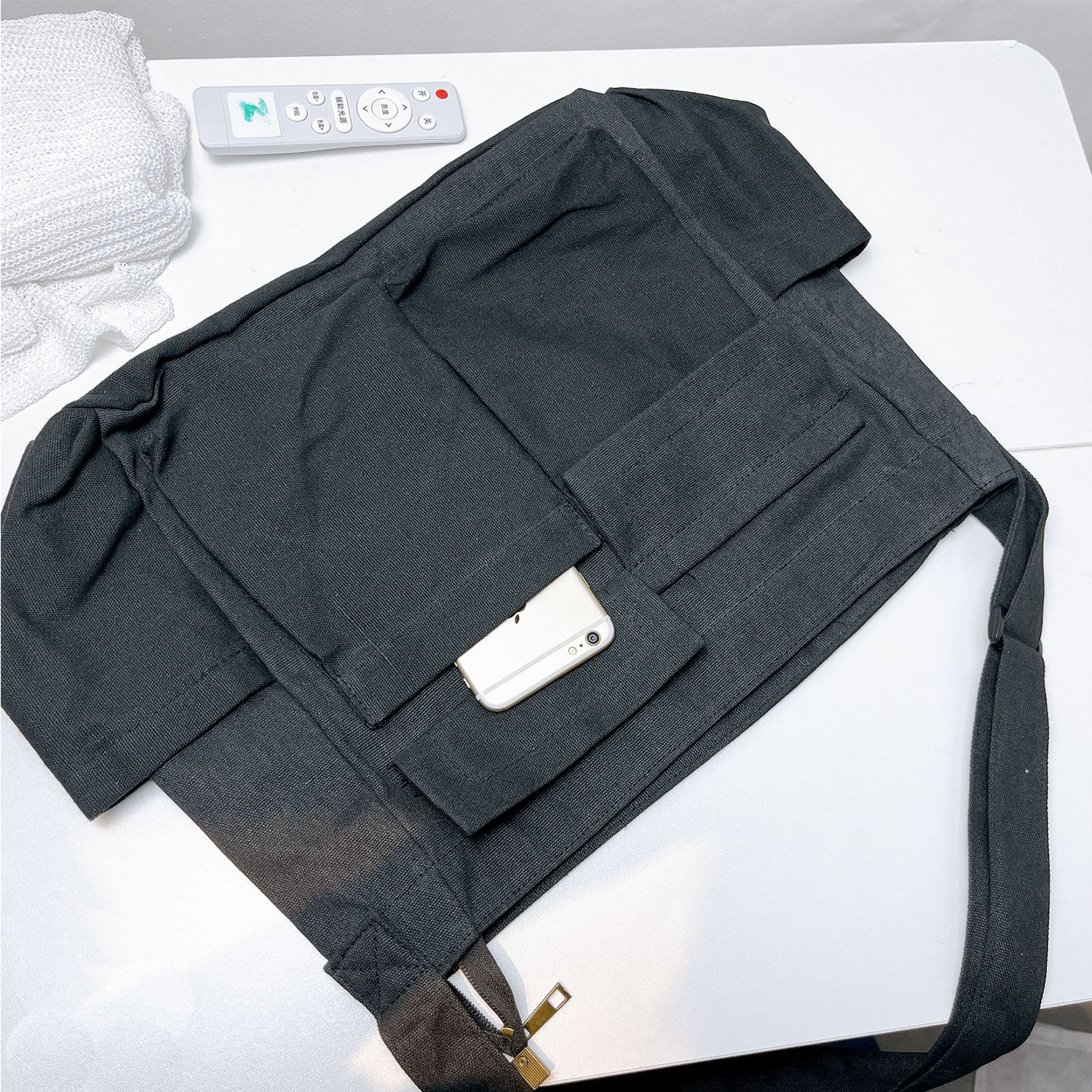 Large Capacity Casual Water Resistant Canvas Crossbody Bag 1