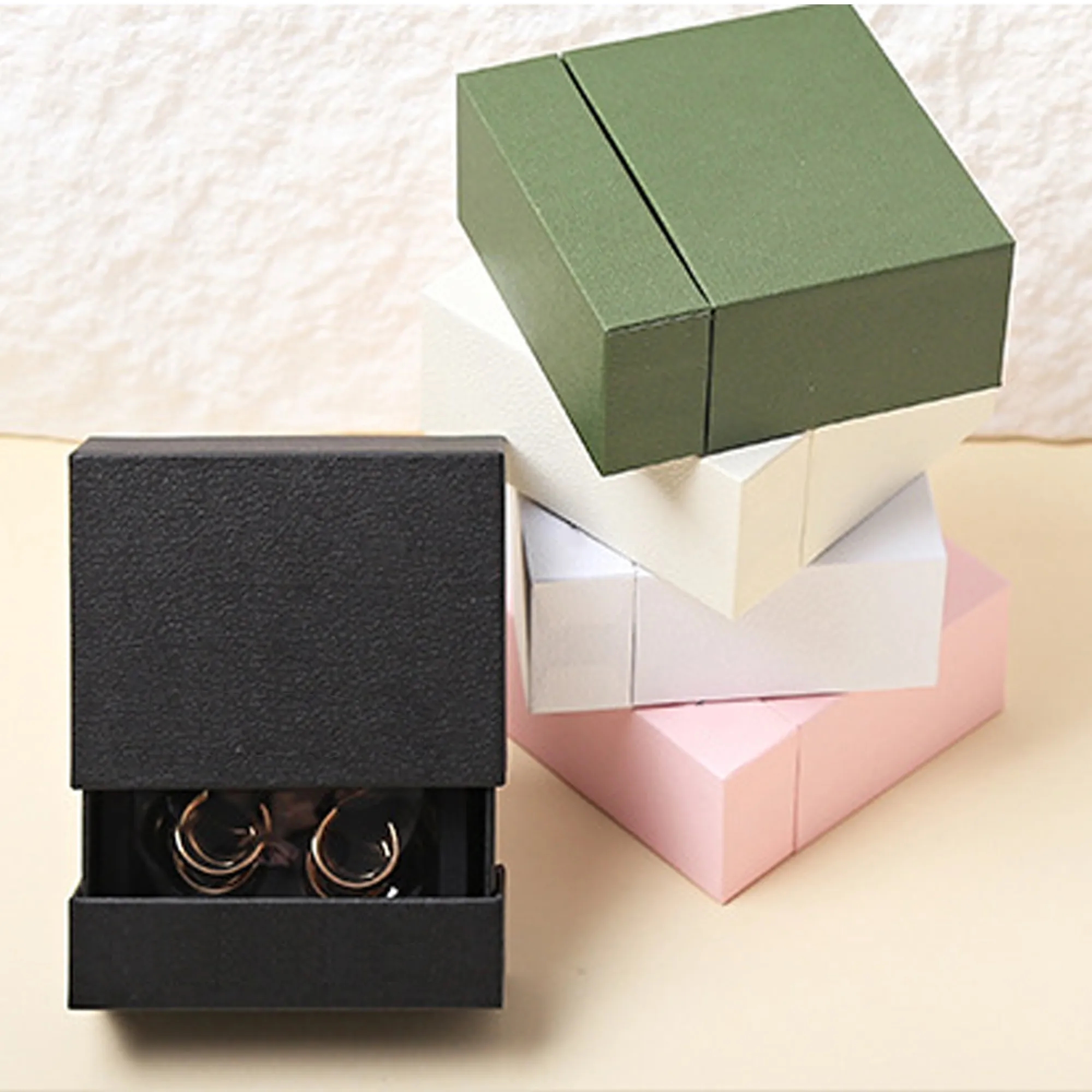 Pull-Out Box 6