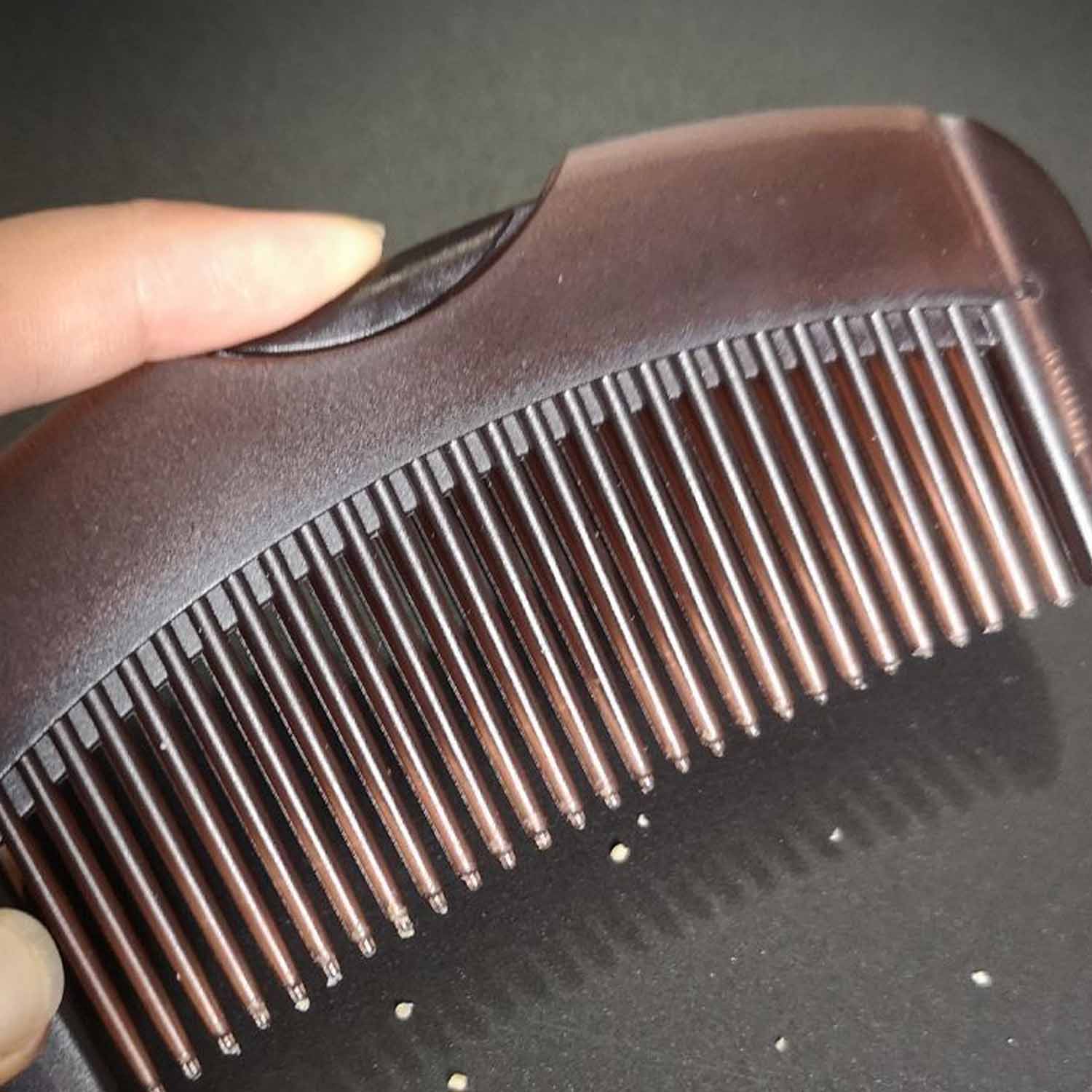 Press the comb 7