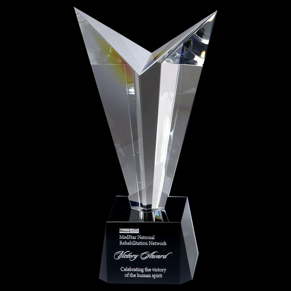 VICTORY TOP CRYSTAL AWARD - MEDIUM 1