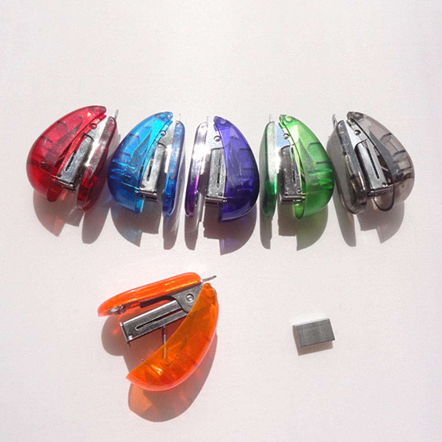 Mini Plastic Stapler 3