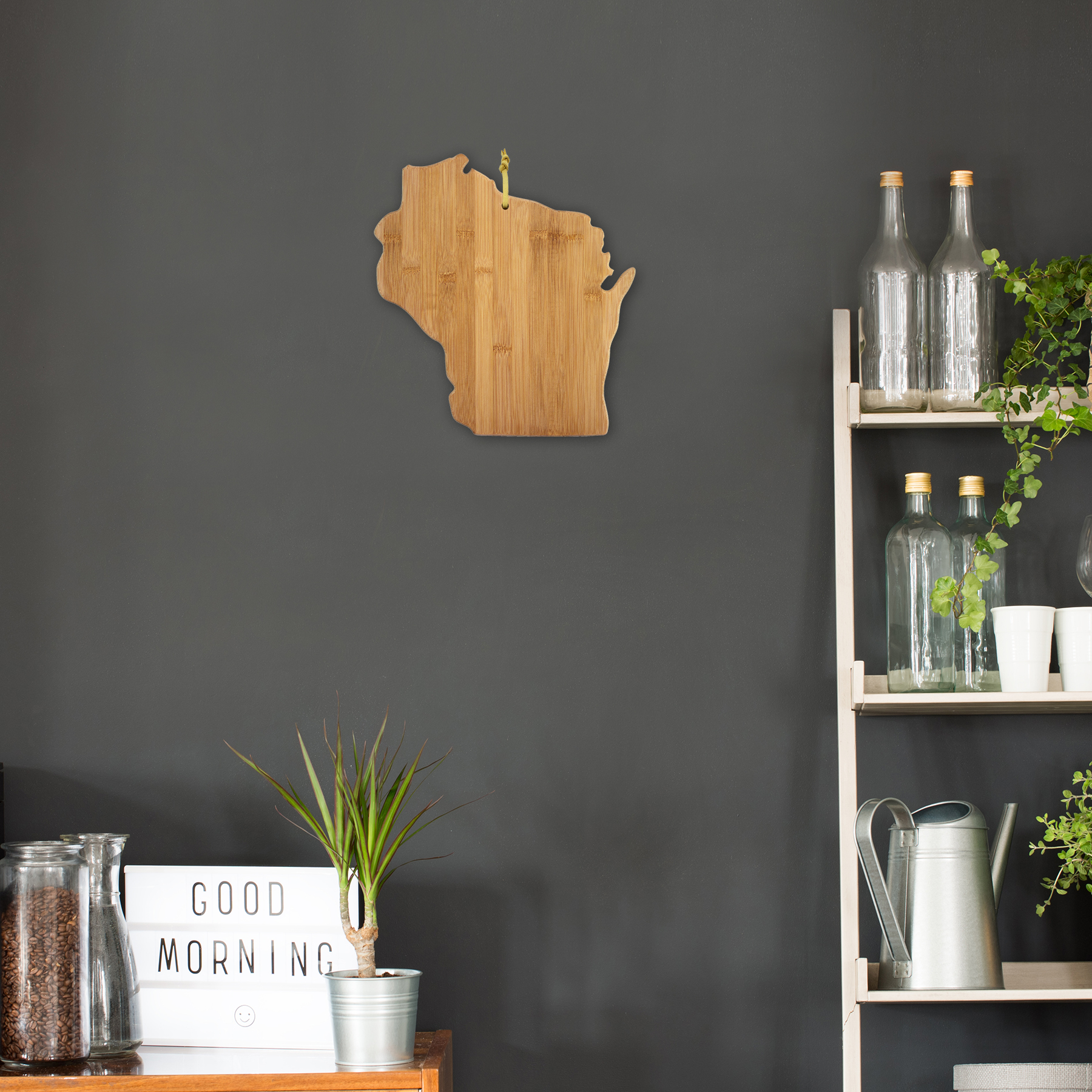 Wisconsin State Cutting and Serving Board 5